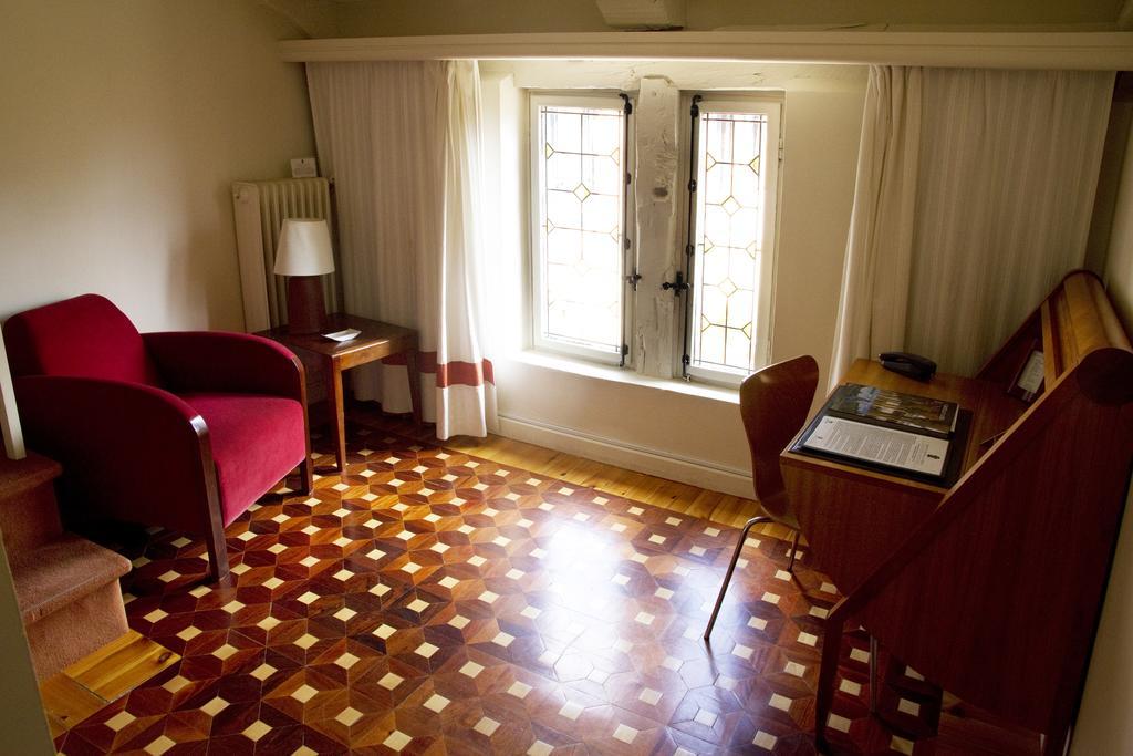 Hotel Posada Santa Maria La Real Aguilar de Campóo Buitenkant foto