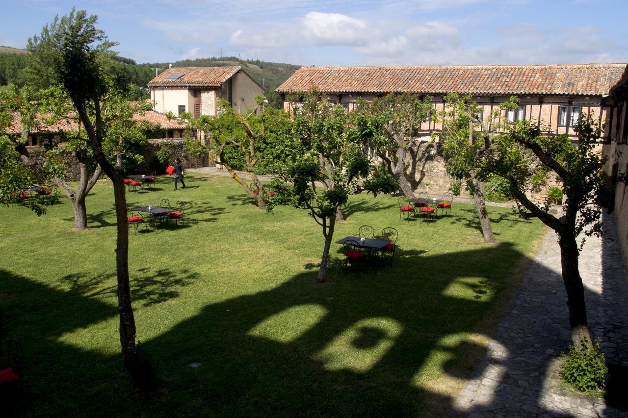 Hotel Posada Santa Maria La Real Aguilar de Campóo Buitenkant foto
