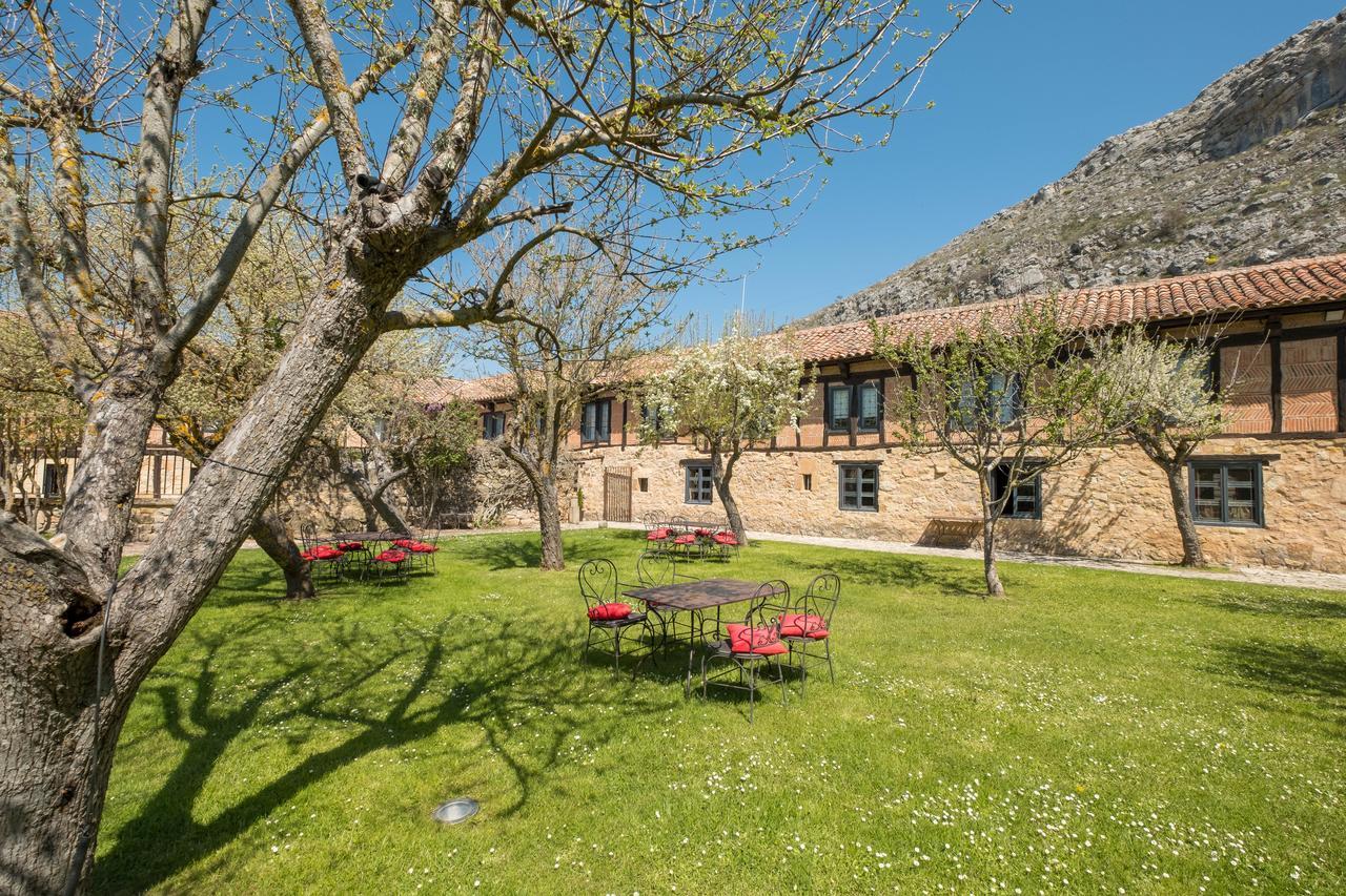 Hotel Posada Santa Maria La Real Aguilar de Campóo Buitenkant foto